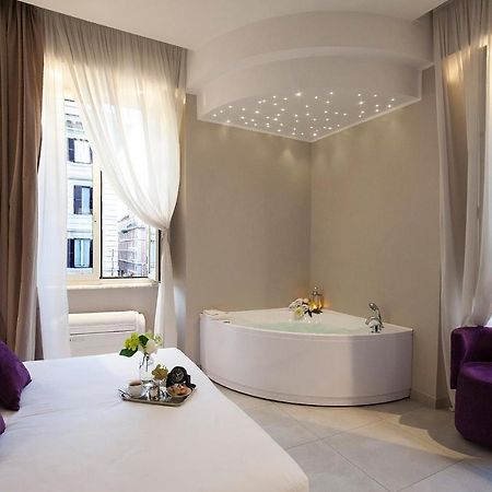 Roman Holidays Boutique المظهر الخارجي الصورة