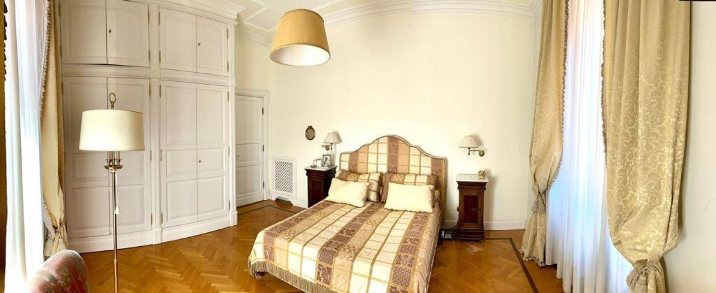 Roman Holidays Boutique المظهر الخارجي الصورة